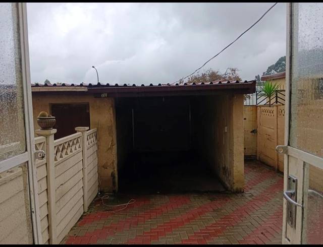 2 BEDROOM APARTMENT FOR SALE IN TURFFONTEIN